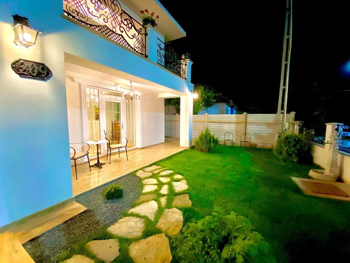 Sarada Boutique Luxury Apartment ديفا المظهر الخارجي الصورة