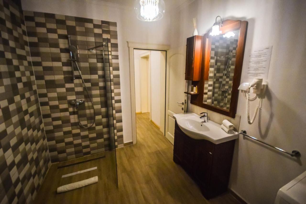Sarada Boutique Luxury Apartment ديفا المظهر الخارجي الصورة