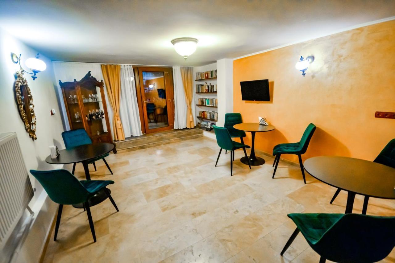Sarada Boutique Luxury Apartment ديفا المظهر الخارجي الصورة